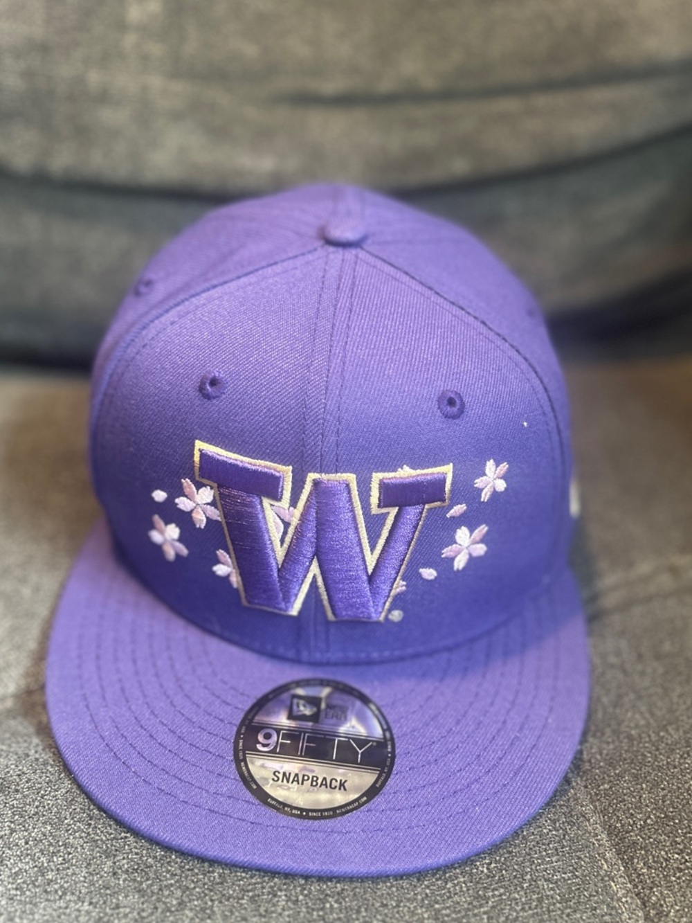 Washington Huskies Blossom Edition 9FIFTY Snapback Hat by New Era